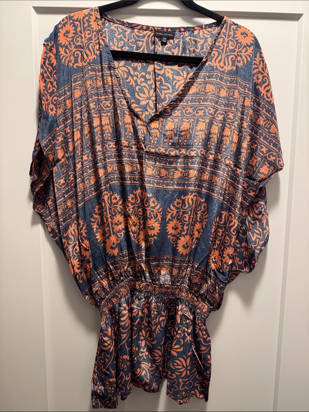 🆕 Karma Highway 100% Viscose Relaxed Cinched-Waist V Neck Tunic Top. OS. NWOT!🔥